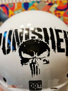 ป้ายรถยนต์แบบสุดเทรนด์ ลายศีรษะกระโหลกผู้พิทักษ์ เข็มขัดตกแต่งรถยนต์ ป้ายรถแบบเรียบง่าย ป้ายรถแบบเรียบง่าย