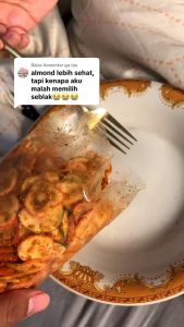 Seblak Kerupuk Bawang Sultan Pedas 1kg Xtra Daun Jeruk