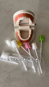 100 Pcs Disposable Oral Care Sponge Swab Tooth Cleaning Mouth Swabs Dental Cleaning Accessories