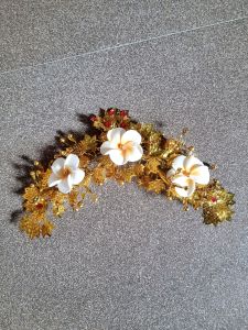 Asesoris Kepala Mahkota Krun