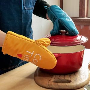 Nordic Style Baking Gloves Heatproof Baking Gloves Oven Baking Gloves Mitten Baking Gloves Set Baking Gloves 2PCS Oven Gloves High Temperature Oven Gloves Hand