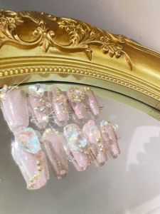 Handmade Heavy-duty Removable Flashing White Gold Full Diamond Wearable Nail Tips Original Design Easy to Wear Nail Art Accessories