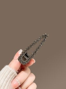Retro Rhinestone Hair Clip Womens New 2025 Elegant Duckbill Hair Clip Side Bangs Hair Clamp Stylish Hair Accessory