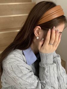 Elegant PU Hairband for Washing Face Outdoor Simple Hair Clip Headband Headwear Original Design Fresh out Fashion Accessories