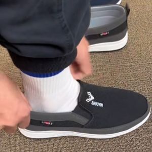 LHMoonlight  ส่งเร็ว ส่งไว ทันใจแน่นอน รองเท้าผ้าใบแฟชั่นสำหรับผู้ชาย ใครชอบงานสายไร้เชือก รุ่นนี้ห้ามพลาด ของเขาดีจริง ดูให้เลือก 3 สี งานดีแบบนี้ราคาไม่แพงนะ รีบเลย