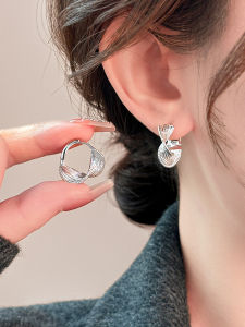 Elegant Women's Mobius Ring Ear Studs Fashionable Geometric Design Alloy Silver Gold Plated Jewelry Pair Onekiss Brand