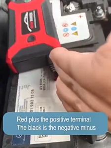 เครื่องชาร์จรถยนต์ แบบพกพา แบตเตอรี่ อุปกรณ์ช่วยสตาร์ท จั๊มสตาร์ท jump start powerbank พาวเวอร์แบงค์ เครื่องชาร์จแบตเตอร