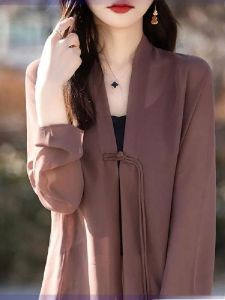 เสื้อคลุมกันแดดผ้าชีฟองแขนยาวบางสำหรับผู้หญิง ฤดูร้อน 2025 ทรงหลวม สไตล์จีนใหม่ ปักกระดุม ใส่เป็นเสื้อคลุมกันหนาว