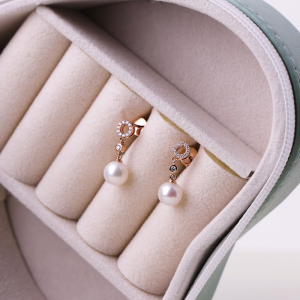 Chow Sang Sang 周生生 18K Solid Rose Gold Daily Luxe Pearl and Diamond Earrings for Women 95380E