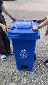 ถังขยะแบบเหยียบ ถังขยะกทม. ถังขยะมีล้อและที่เหยียบ ถังขยะ ถังขยะในบ้าน ถังขยะไซส์ใหญ่ 30L 50L 100L 120L 240L ถังขยะมีล้อ 100 ลิตร ถังขยะขนาดใหญ่