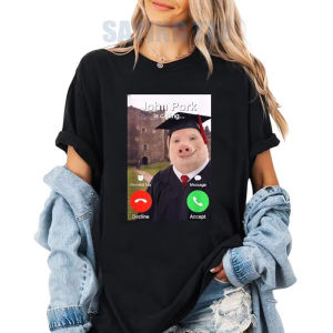 Sanrio | John Pork Dih Meme Class of 2026 Funny Tee Y2k Graduation Day John Pork Is Calling Brainrot Aesthetic T-Shirt Women Men Clothes