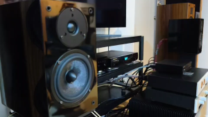 ลำโพง NeeZ Audio R1 "ได้ฟังแล้วจะหลงรัก"