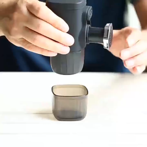 Máy pha cà phê ép tay mini dùng cà phê viên nén & bột espresso chuẩn Ý mang đi du lịch tiện lợi