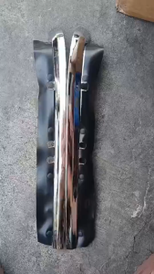 HEADLIGHT MOULDING ISUZU NKR GIGA LOWER CHROME