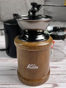 Kalita Hand-Crank Coffee Bean Grinder Vintage Manual Coffee Milling Machine Espresso Making Tool Durable Home Brewing Equipment