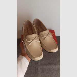 PREMIUM Sepatu Pantofel Wanita Slip-On QG2331 | FAIRMONT | Krem Pita