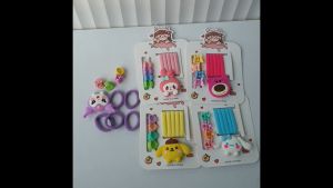 Set Jepit & Ikat Rambut Sanrio Lucu dengan Desain Lucu - Scrunchies