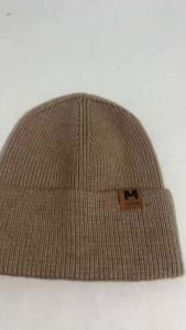 M standardhat mensandwomensautumnandwinterwarmwoolhatwomens fashion trend Koreanversionknitted bagheadcoldhaircold protection