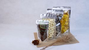 Standing Pouch Alumunium Foil Full Plastik Klip Ziplock Sealer Kemasan Makanan Super Silver Standing Pouch Window 10x17 12x20 14x22 16x24 isi 100 pcs