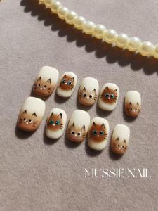 Handmade Short Little Siamese Cat Cute Wearing False Nails MUSSIE NAIL Brand Gentle Color Series China Made Beauty Tools