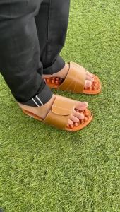 Sandal Refleksi Kesehatan Jepit Kayu pria wanita