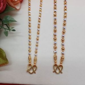 สร้อยคอสองกษัตริย์ลายเม็ดจีบ 3มิล 4 มิล ความยาว 20 24 นิ้ว  ใส่ได้ทุกโอกาส  ไม่ลอกไม่ดำ ใส่อาบน้ำได้ รูปถ่ายจากสินค้าจริง