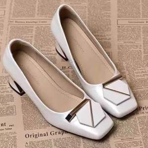 #620 Versatile Retro hexagon style squared toe heels