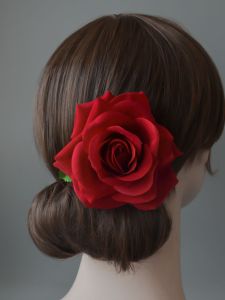 กิ๊บติดผมดอกกุหลาบสีแดง สไตล์วินเทจ สำหรับการถ่ายภาพ งานแสดง ประดับผม เครื่องประดับผม ดอกไม้ แฟชั่น ของตกแต่งผม