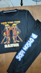 Baju Kaos Set Piyama Tidur Lengan Panjang Motif Anomali Anak Laki Laki Motif Tung Tung sahur Kembar