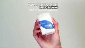Isntree Hyaluronic Acid Airy Sun Stick SPF50+ PA++++ 22g – Lightweight Sunscreen Stick with 8 Types of HA & Niacinamide No White Cast Matte Finish Travel-Friendly