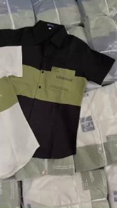 Áo Sơ Mi Nam Tay Ngắn Phối Đường Viền Xanh Logo Thêu Đơn Giản Sang Trọng