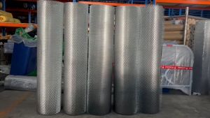 ตะแกรงเหล็กฉีก (กว้าง122cm x ยาว 244cm) ตะแกรงตาข่าย ตาข่ายเหล็ก แผงตาข่าย ทำรั้วประตูบ้าน ตะแกรงกรงสัตว์ ระเบียงตาข่ายกันตก