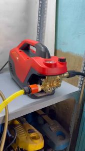 máy xịt rửa xe chỉnh áp Jasic 2800W dây đồng