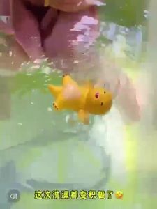 1 PCS Nailong Dino Berenang Karakter Lucu Mainan Anak-Anak Menarik Mainan Mandi