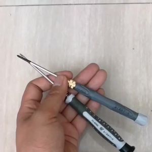 JUSTINLAU 1PC 2mm Precision Mini Slotted Cros Thin Screwdriver Watch Phone Tablet Computer Repair Screwdriver Manual Repair Tool