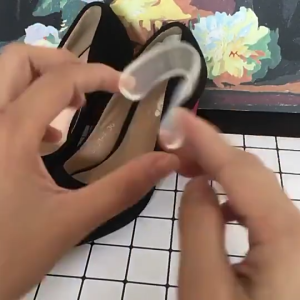 Hug My Heels Transparent Silicone Insole High Heel Shoes Gel Pad Protector Reduce Friction Pain Relief Tapak Kasut Silikon Lutsinar Lembut Anti Melecet & Selesa 透明硅胶鞋垫防刮脚