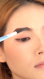 FOCALLURE Multi-Use Eyebrow  Pensil Alis 3-in-1 Pro-shaping Kuas & Pisau Cukur Bawaan FA-E30