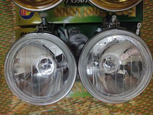 Bộ 2 Đèn phá sương mù đèn gầm trợ sáng ô tô Đài Loan 5315 H3 12v 55w inox Đài Loan đường kính vừa lỗ từ 10cm (không lộ viền) đến 11cm (cả viền inox) (24vol 70w thay bóng nguyên bản 12 vol)