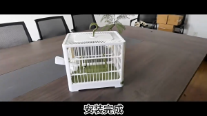 HATELI Portable Bird Carrier for Birds Travel Cage with Perch Food Box Waterer Parrot Outing Carrying Bird Cage Lightweight Large Space Macaws Conures Cockatiels Sparrow 30*23*26cm