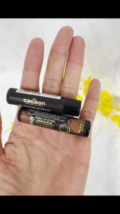 Son dưỡng dầu dừa Bên Tre Cocoon 5g dưỡng ẩm chống khô môi giúp môi mềm mượt căng mọng/ Ben Tre coconut lip balm