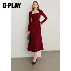 D-PLAY | Đầm Đen Cổ Vuông Elegance Pháp Mới