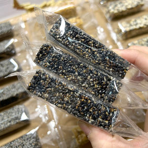 Traditional Handmade Black Sesame Peanut Crisp Snack Small Packaged Chinese Pastry Delicious Tea Accompaniment Light Bites