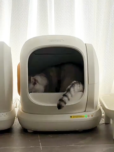 Automatic Cat Litter Box Automatic App Control Cat Toilet Smart with Air Purifier Spray