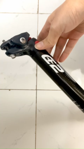 Cốt yên Carbon C2 size 316mm dài 368mm dành cho xe đạp