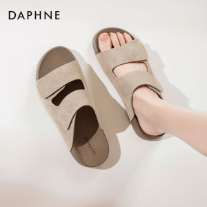 Daphne Summer 2025 Womens Flat Sandals Soft Bottom Beach Slippers Fashionable Thong Slippers Casual Breathable Synthetic Leather