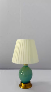 Đèn ngủ để bàn Đèn Bàn Với Thiết Kế Ấn Tượng mẫu đơn giản