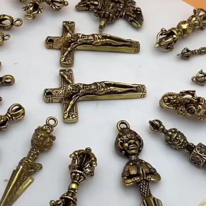 Vòng Tay Phật Giáo Khắc Lục Tự Đại Minh Chú Bát Nhã Tâm Kinh Chùy Kim Cang Mật Tông Bằng Đồng Thau - Đồ Đồng Thuận Tâm
