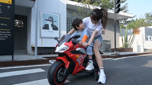 【SG In Stock】NEW Kid Electric Motorcycle 2-10 Years Old Vehicle Super Large Kid Electric Motorbike Boys/Girls Toy Car