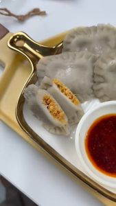 1 Bungkus Cireng Ayam Suwir Kupu-Kupu Isian Ayam Pedas