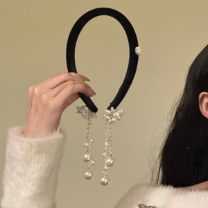 เครื่องประดับผมผ้ากำมะหยี่มุกสไตล์เจ้าหญิงสุดหรูหราสำหรับผู้หญิง วัสดุอื่นๆ ชุบเงิน เครื่องประดับผมที่สวมใส่สบายและสวยงาม